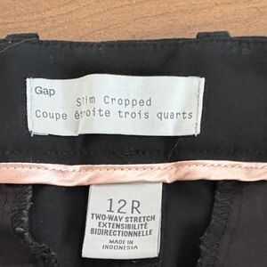 GAP Black Slim Cropped Pants